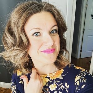 Meet your Posher, Angela